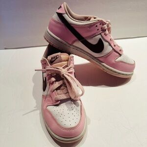 NIKE DUNK LOW Valentine’s Day - PINK FOAM Youth Size 3